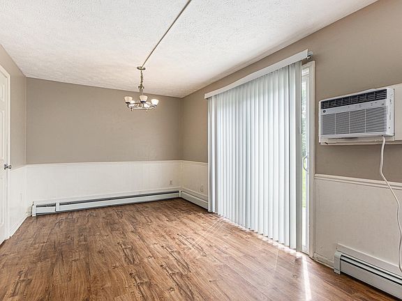 3rd image of 1880 Prairie Pkwy SW APT G