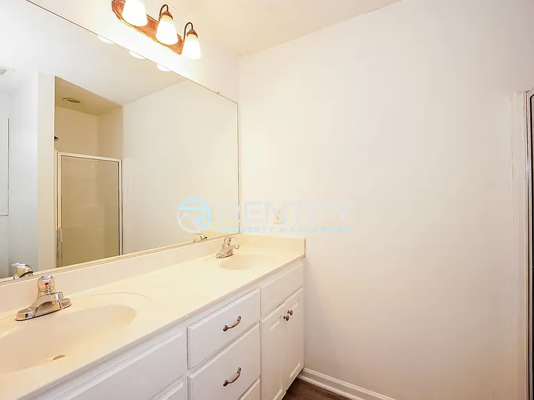 1110 Mason St — Photo 12