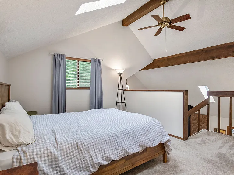 3713 W High St — Photo 10