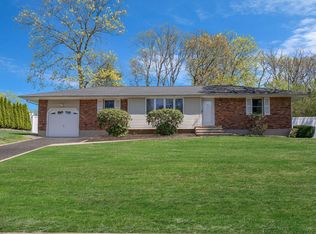 37 Balaton Ave, Ronkonkoma, NY 11779
