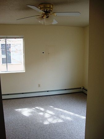 Bedroom_05052016