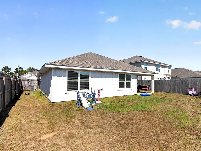 727 Quintana St — Photo 25