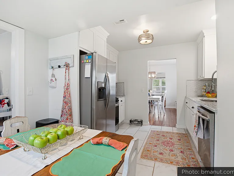 321 N Xenophon Ave — Photo 21