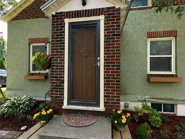 101 Maple Grove Rd, Syracuse, NY 13209