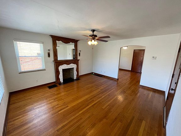 5th image of 1437 W 6th Ave #A