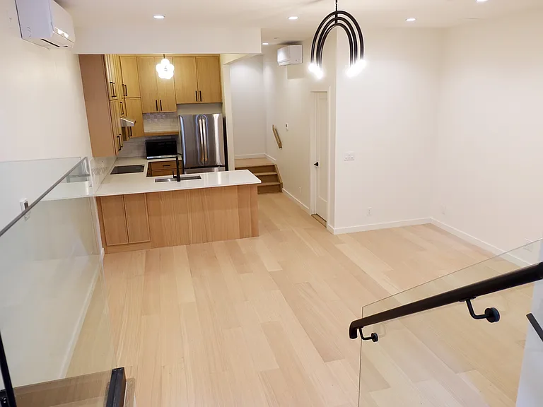 89 S Portland Ave #1 — Photo 18