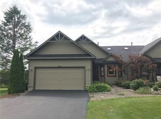 25 Old Farm Ln, Cazenovia, NY 13035