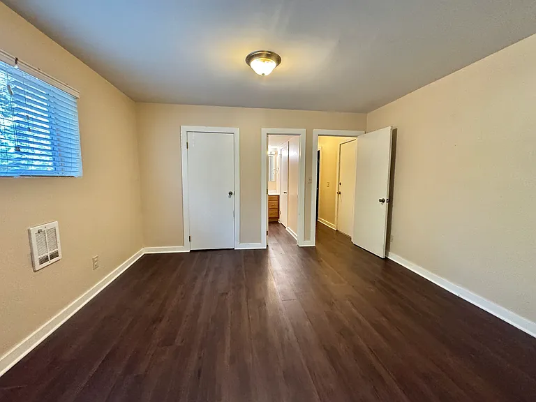 13122 SE 164th St — Photo 38