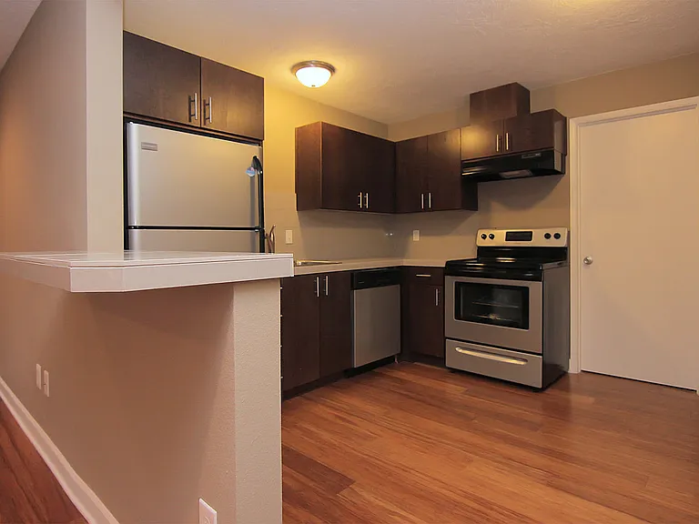 Fulton Park Apartments — Photo 5