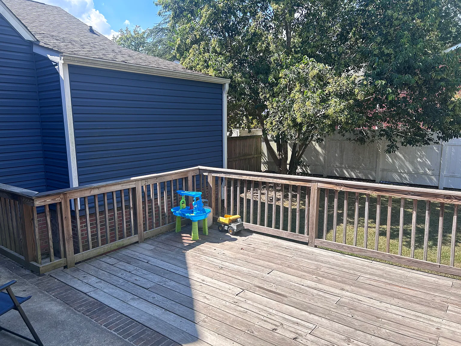 3 bed, 2.5 bath, 2099 sqft, $2,000 — Photo 4