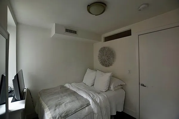 Rented by REAL New York | media 23