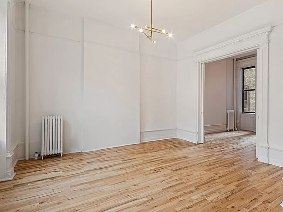 5th image of 135 Prospect Park SW #12A