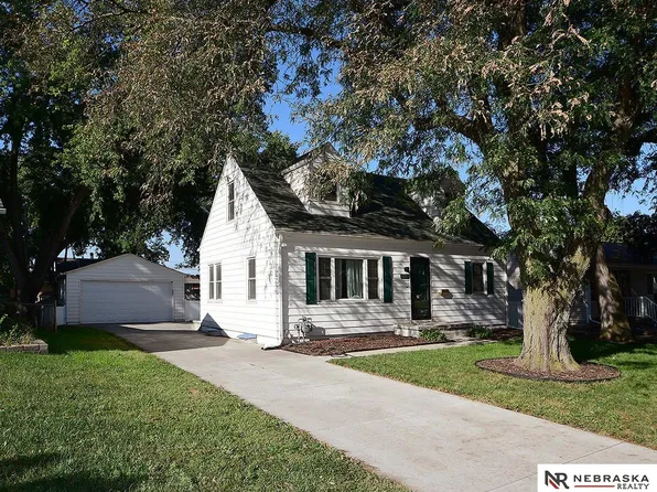 8129 Barbara St, Omaha, NE 68124