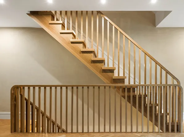 966 Bergen Street image 14 of 34