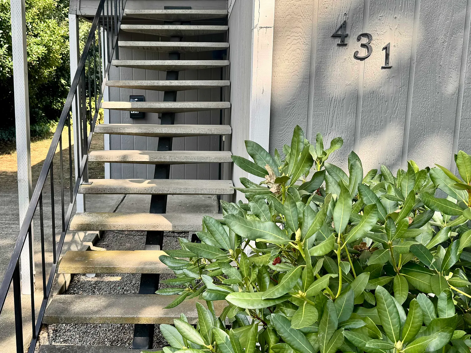 2 bed, 1000 sqft, $1,995 — Photo 3