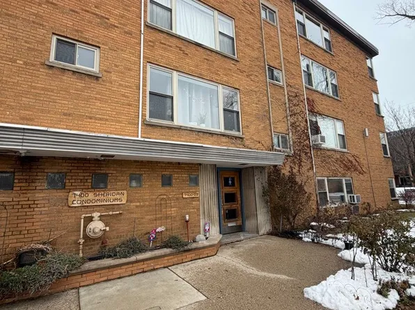 7400 N Sheridan Rd APT 2A, Chicago, IL 60626