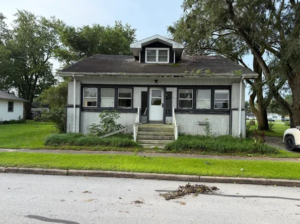 107 W State St, Morocco, IN 47963