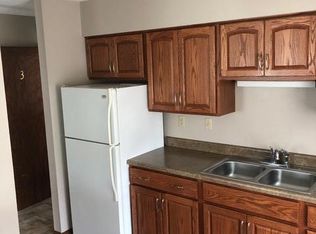 208 E 8th St APT 3, Volga, SD 57071