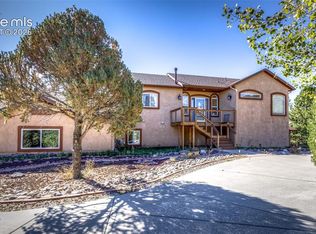 15631 Cala Rojo Dr, Colorado Springs, CO 80926