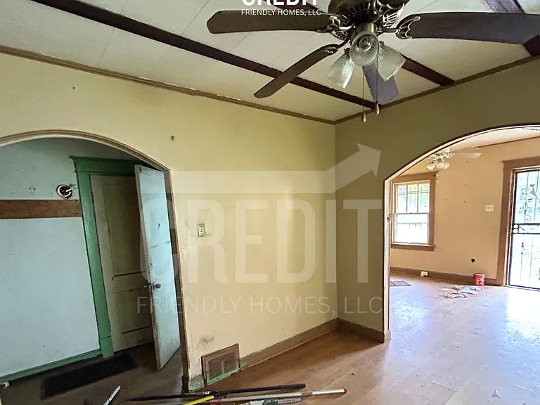 5919 Sherry Ave — Photo 5