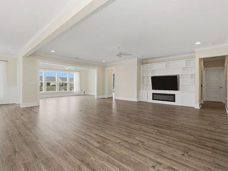 7129 Spoleto Dr — Photo 6