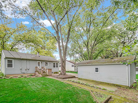 3rd image of 6407 Willow Lane Dr
