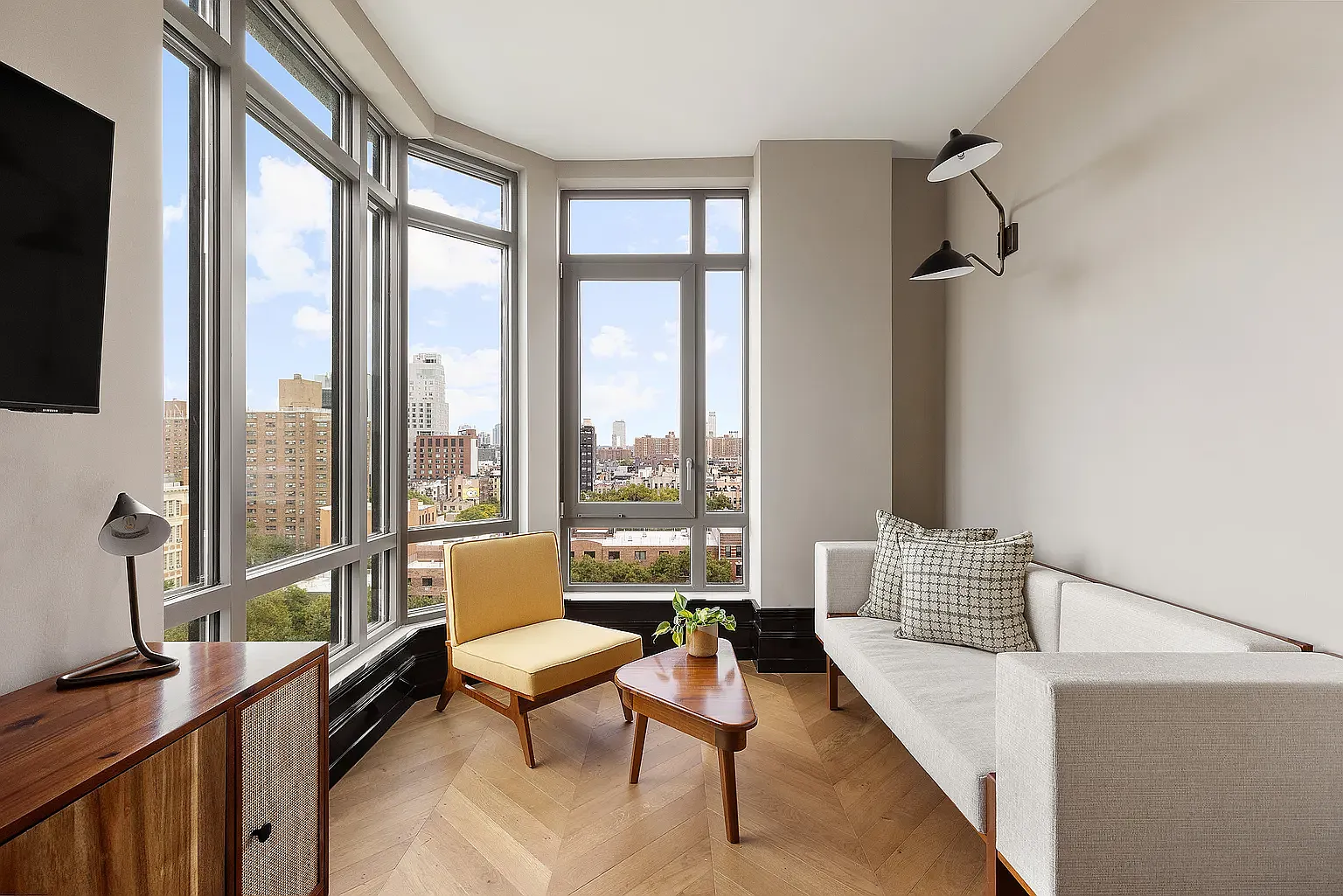 185 Chrystie Street — Photo 2