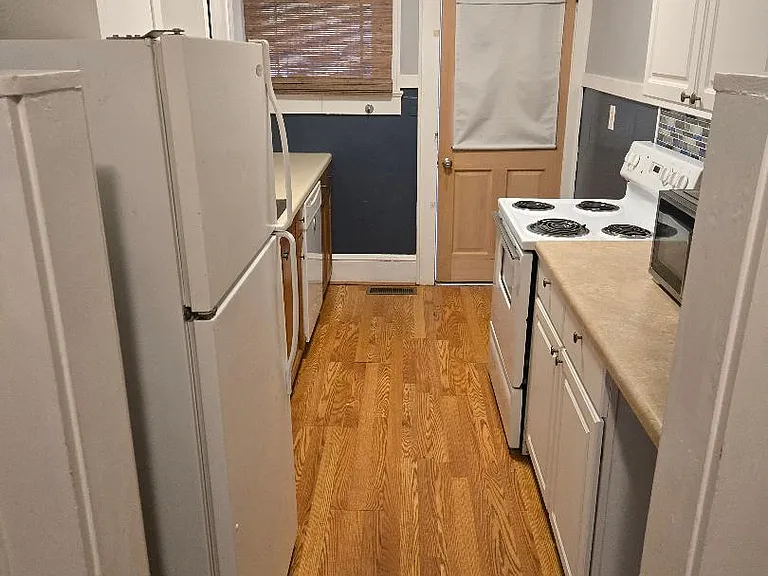 115 Bennett St #1 — Photo 3