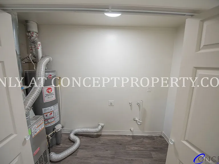 Murray Place — Photo 45