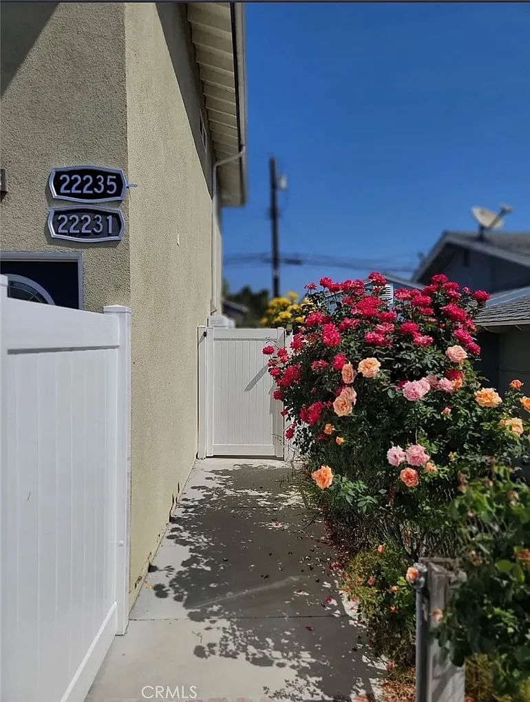 1 bed, 485 sqft, $2,000 — Photo 1