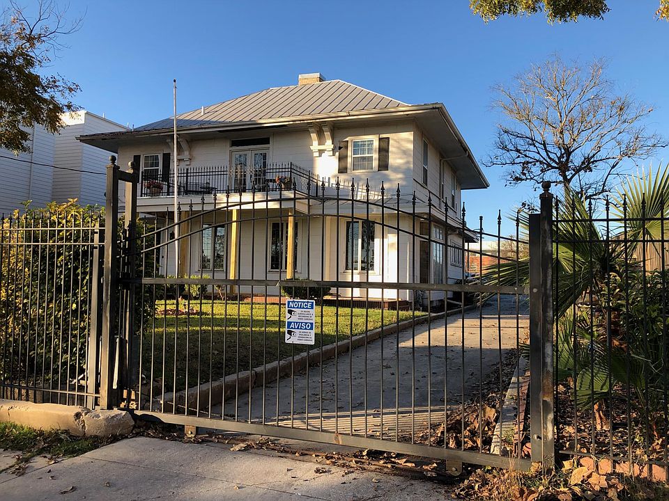 Front gate