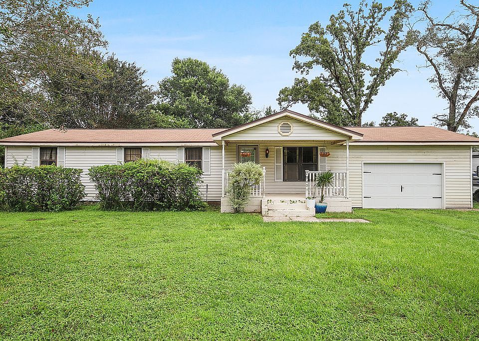 1st image of 2343 Leonardo Ln N