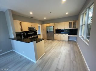 1031 N 12th Ter, Hollywood, FL 33019