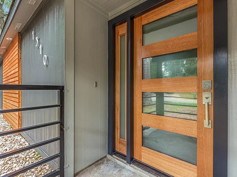 1310 E Red Cedar Cir — Photo 3