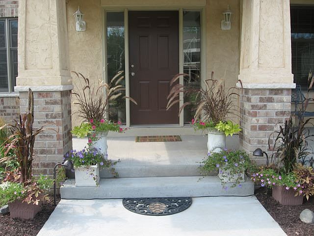 Welcome home to Lakeville!