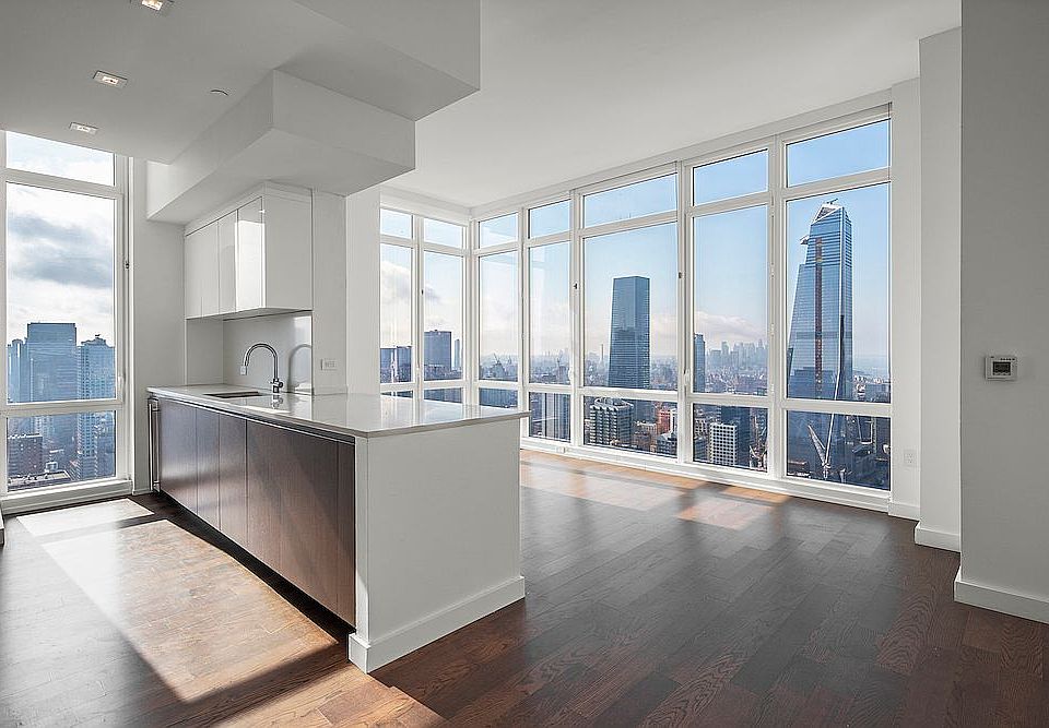 1st image of 605 W 42nd St Ph 1W