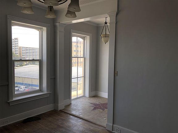 3rd image of 165 Summit Ave APT 3
