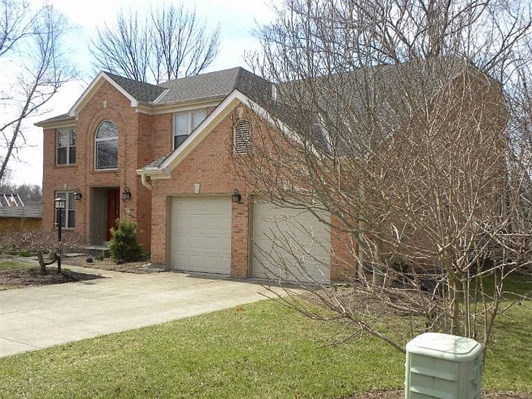 1st image of 9 Whispering Woods Ln