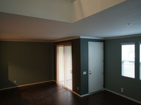 2nd image of 257 E Jeanette Ln