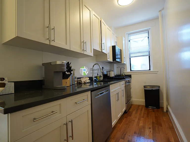 1292 Commonwealth Ave #22 — Photo 3