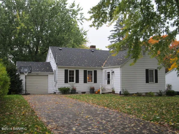 308 W High St, Greenville, MI 48838