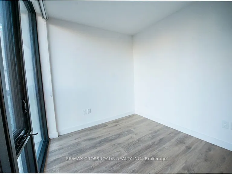 215 Queen St W #808 — Photo 10