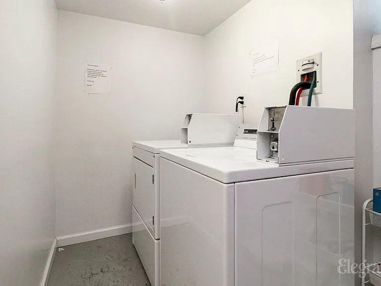 36 Devoe St — Photo 12