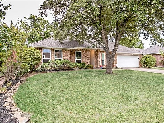 2nd image of 8828 Ashcraft Dr