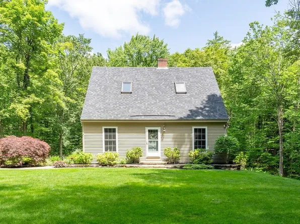142 Sunny Oaks Terrace, Strafford, NH 03884