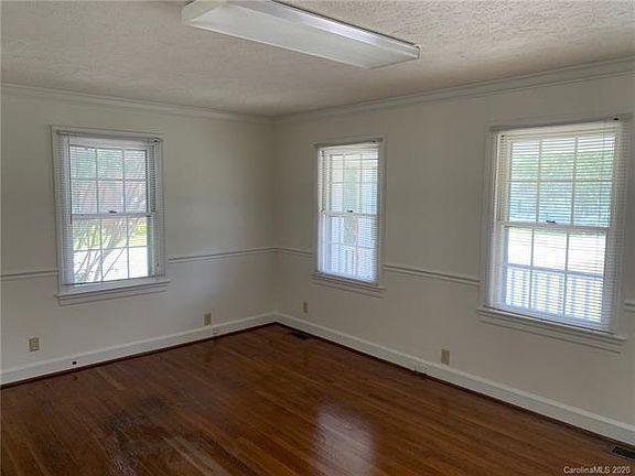 4th image of 510 W Godfrey St