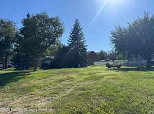 2nd St NW, Watford City, ND 58854