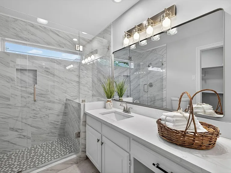 3330 Sharpview Ln — Photo 36