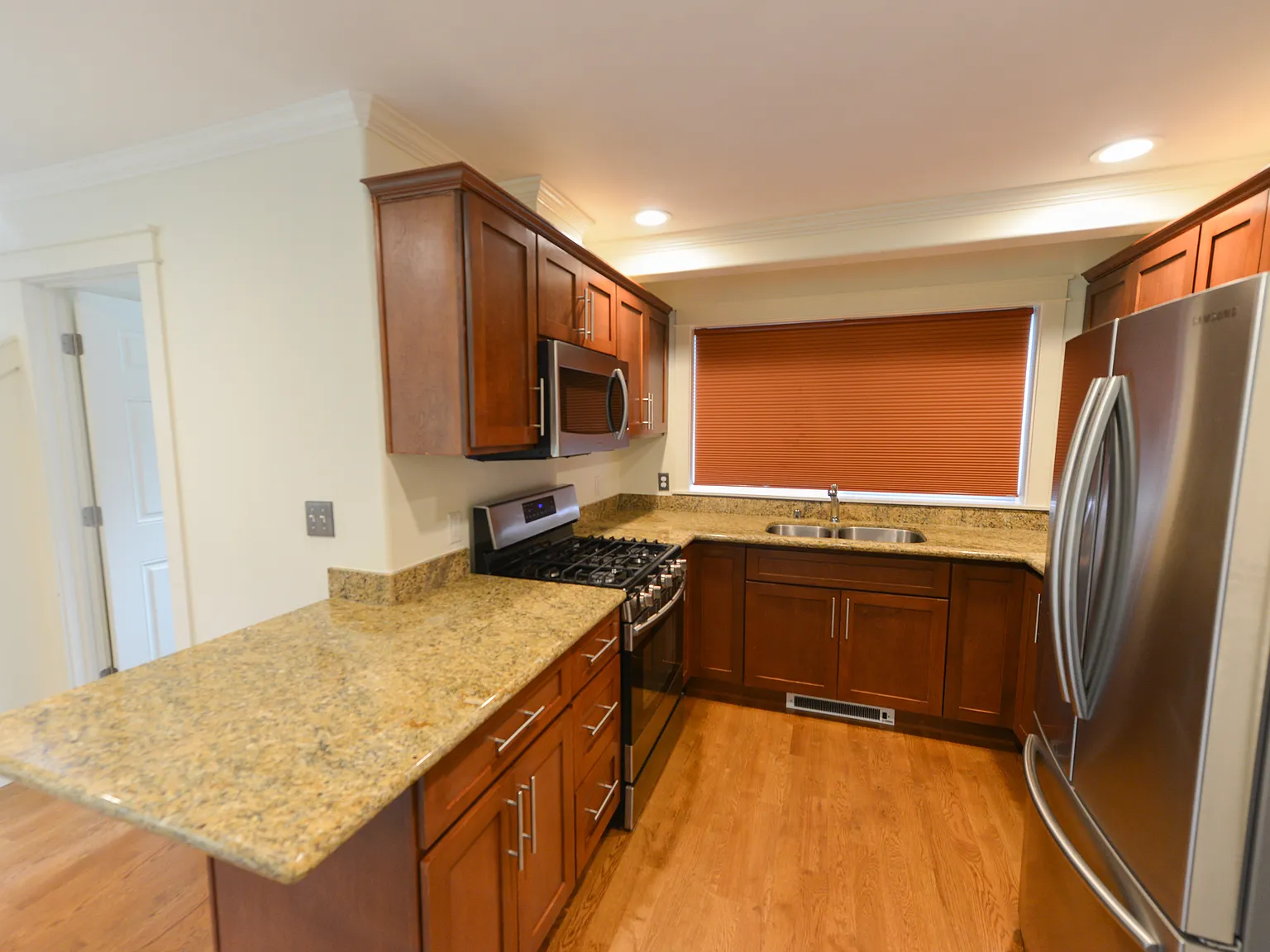 3 bed, 1530 sqft, $3,100 — Photo 4