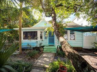 8404 Bayshore Dr, Treasure Island, FL 33706